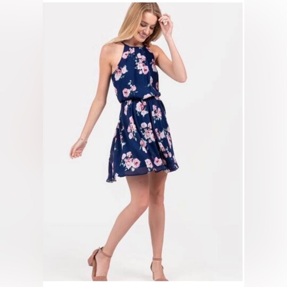 FRANCESCA’S floral dress - Picture 3 of 4
